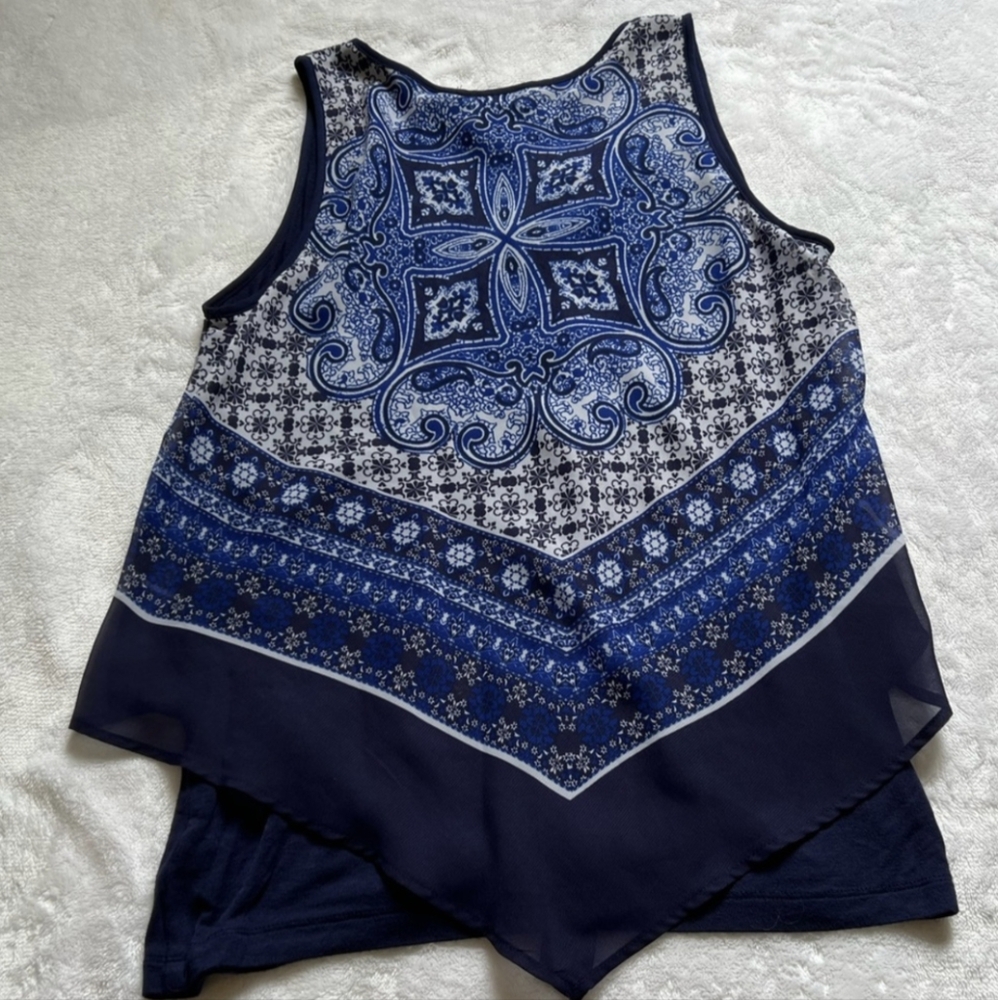 IZ Byer Top, Size M - Picture 4 of 4